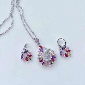 Necklace and earrings with colorful stones